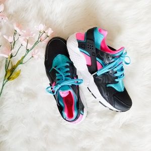 👟2016 black , pink and blue nike huarache👟
